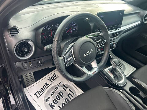 2022 Kia Forte GT Line