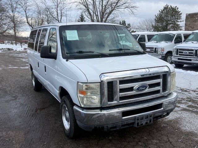 2013 Ford E-Series E-350 SD XLT