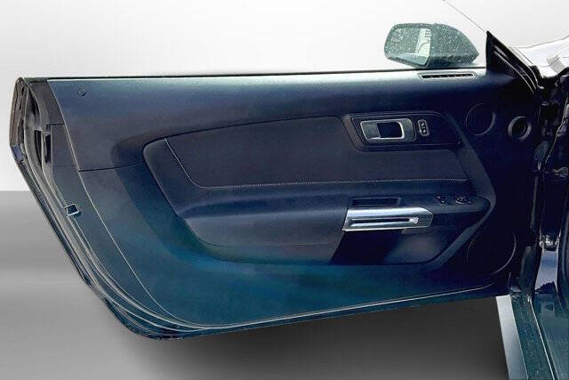 2020 Ford Mustang EcoBoost