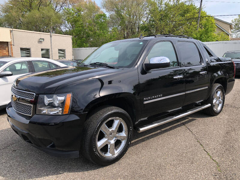 Used 2013 Chevrolet Avalanche For Sale - Carsforsale.com®