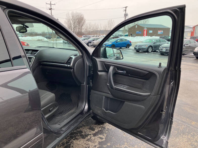 2015 GMC Acadia SLE-2