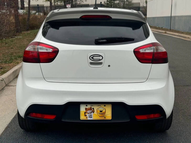 2012 Kia Rio 5-Door LX