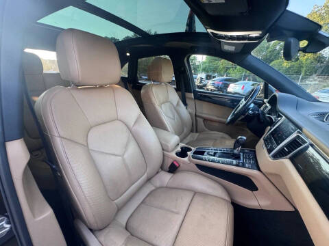 2017 Porsche Macan S