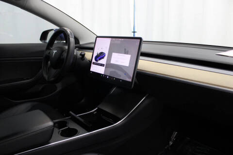 2019 Tesla Model 3 Mid Range