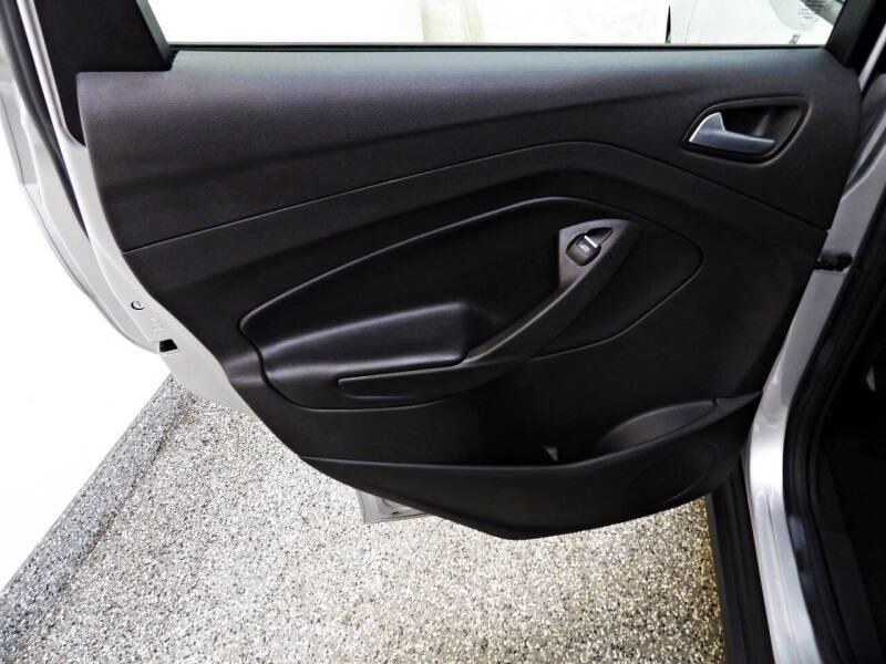 2017 Ford C-MAX Hybrid SE