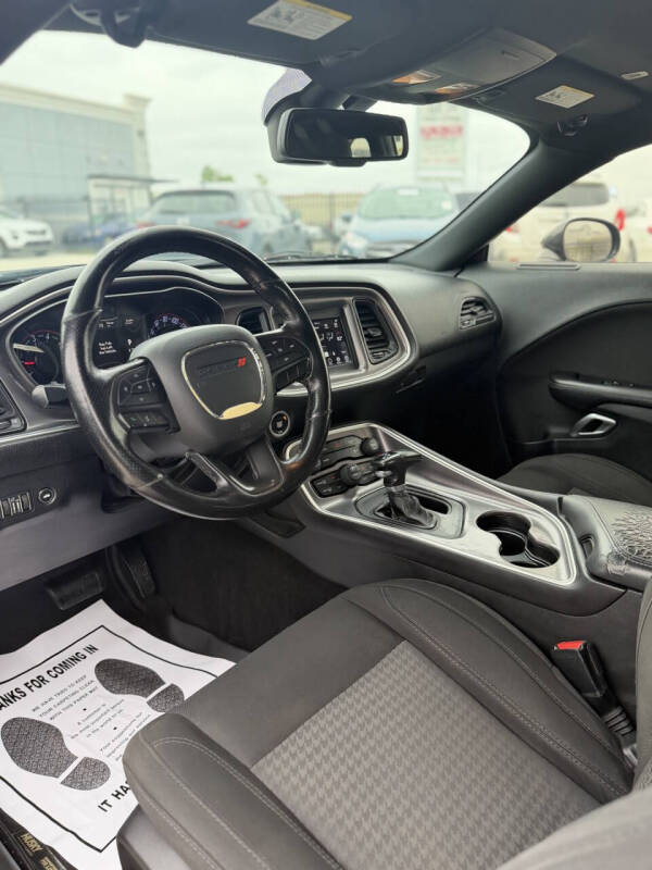 2019 Dodge Challenger SXT
