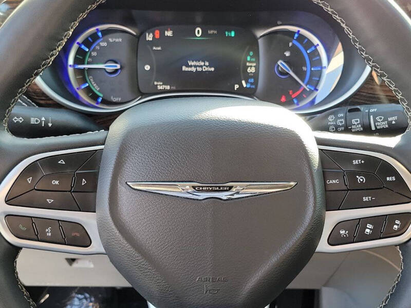 2023 Chrysler Pacifica Plug-In Hybrid Limited