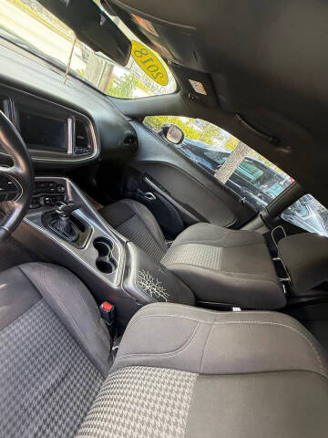 2018 Dodge Challenger SXT