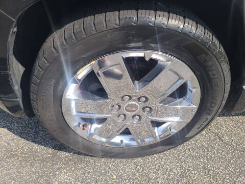 2013 GMC Acadia Denali