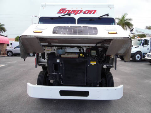 2016 Freightliner MT45 Chassis