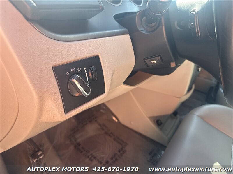 2011 Volkswagen Routan