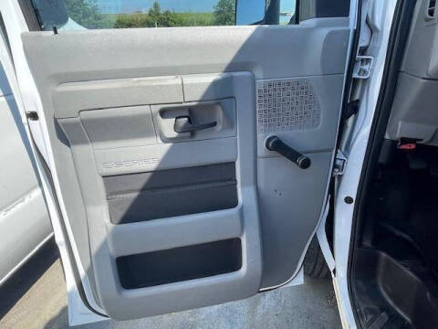 2014 Ford E-Series E-350 SD