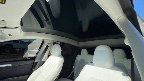 2025 Tesla Model Y Long Range