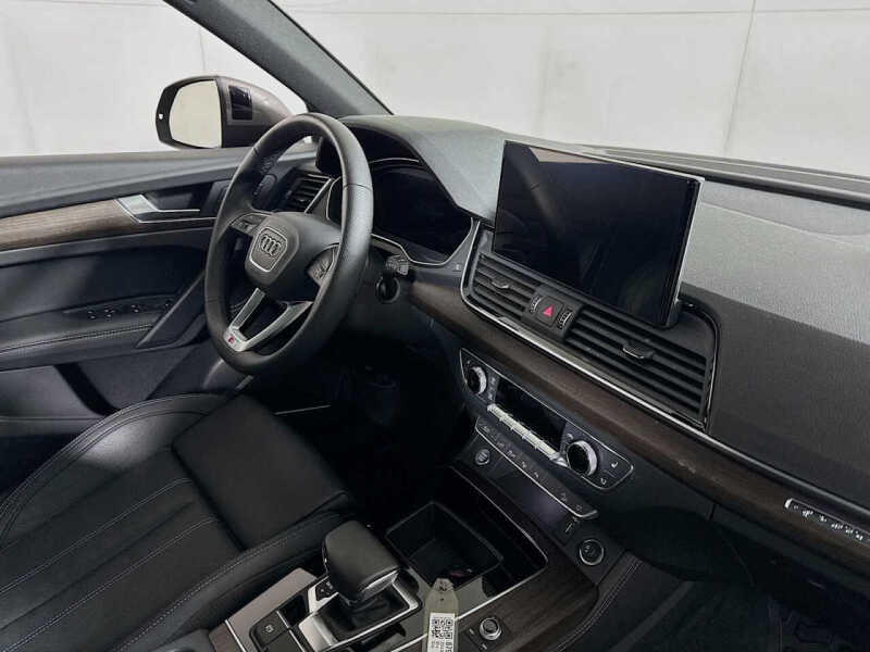 2024 Audi Q5 e quattro S line Prestg 55 TFSI