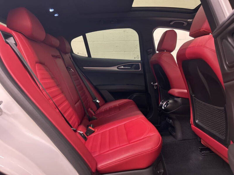 2024 Alfa Romeo Stelvio Veloce