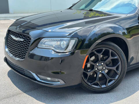 2019 Chrysler 300 S
