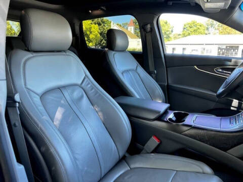 2019 Lincoln Nautilus Reserve