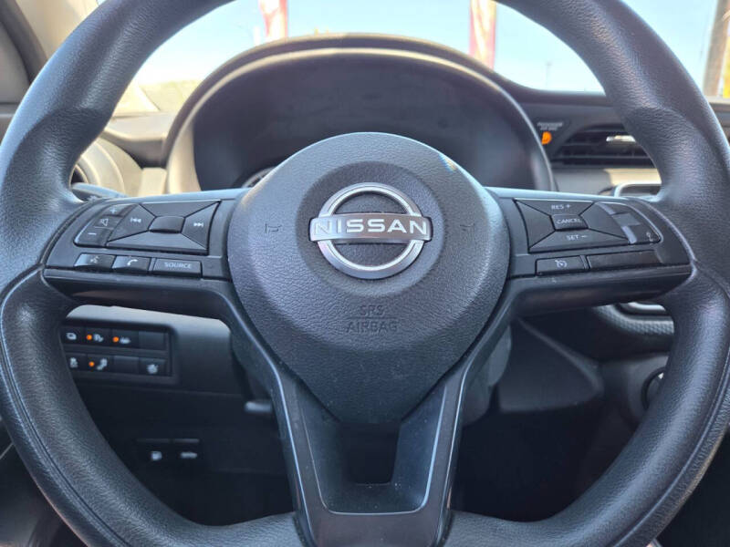 2024 Nissan Kicks S