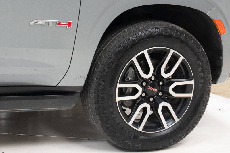 2023 GMC Yukon XL AT4