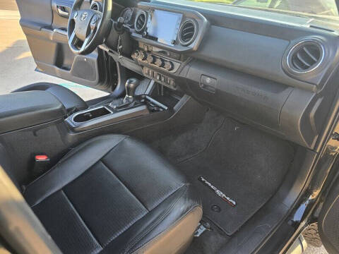 2023 Toyota Tacoma SR V6