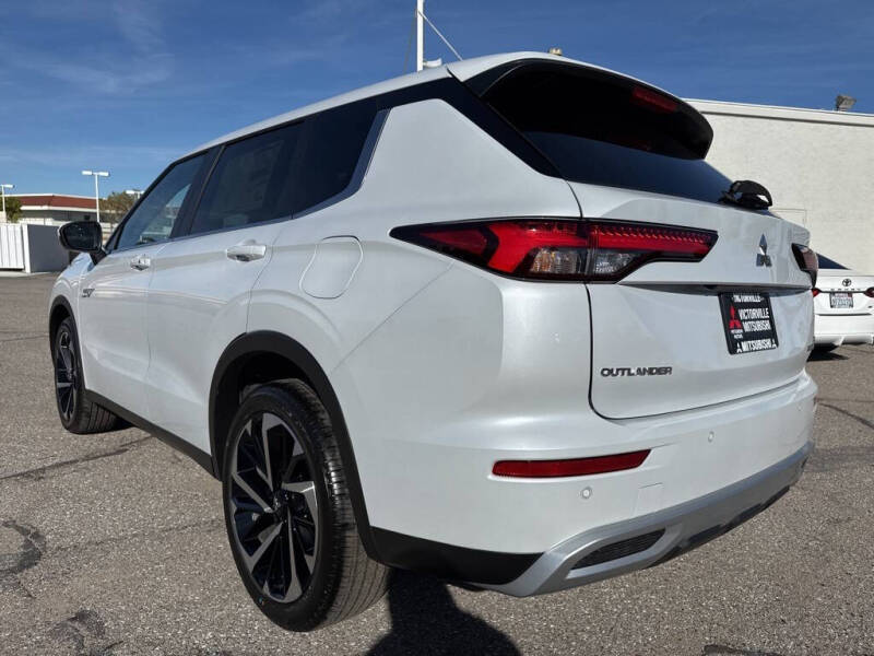 2025 Mitsubishi Outlander PHEV SE
