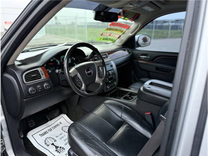 2012 GMC Yukon XL SLT