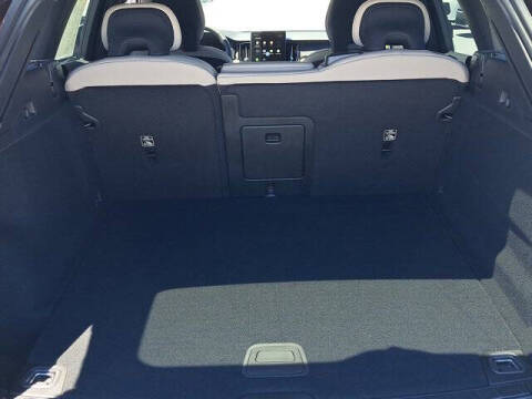 2026 Volvo XC60 B5 Core