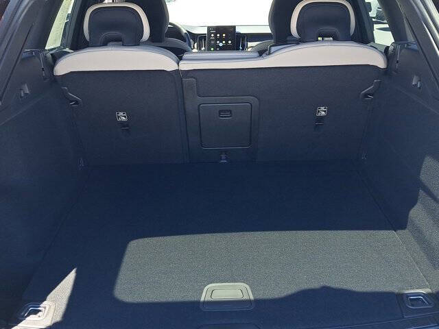 2026 Volvo XC60 B5 Core