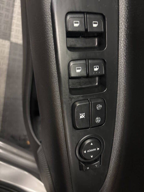 2023 Kia Rio 5-Door S