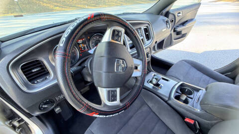 2012 Dodge Charger SE