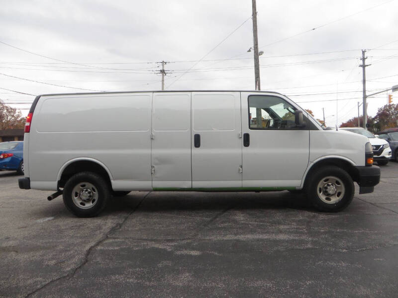 2021 Chevrolet Express 2500