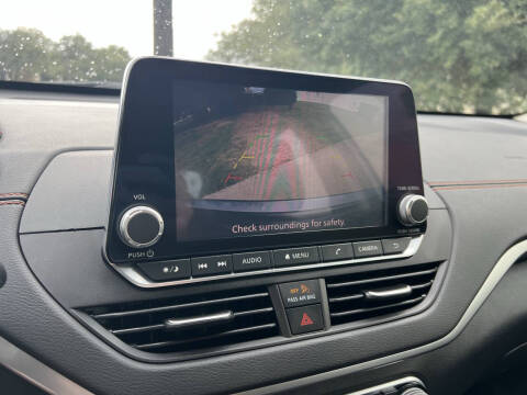 2021 Nissan Altima 2.5 SR