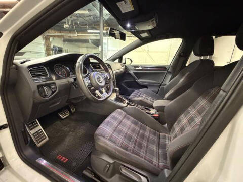 2016 Volkswagen Golf GTI