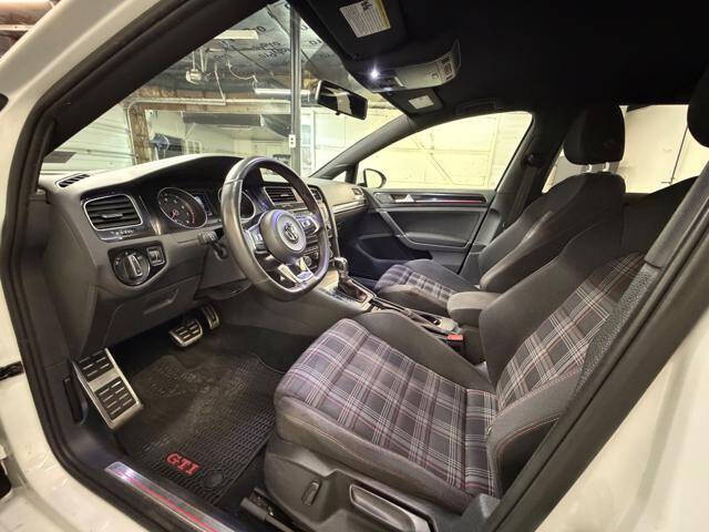 2016 Volkswagen Golf GTI