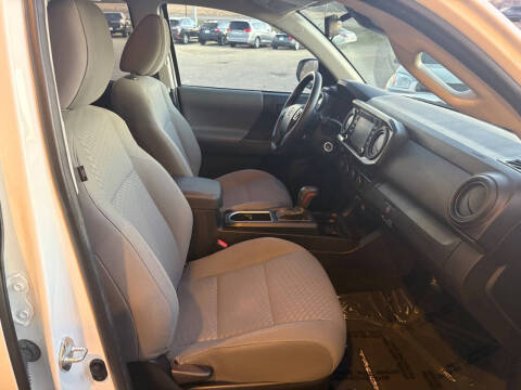 2022 Toyota Tacoma SR V6