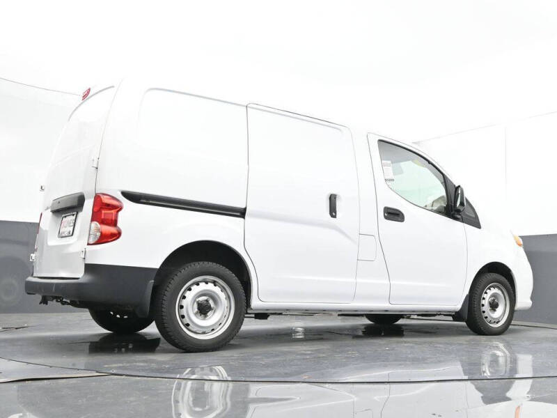 2021 Nissan NV200 S