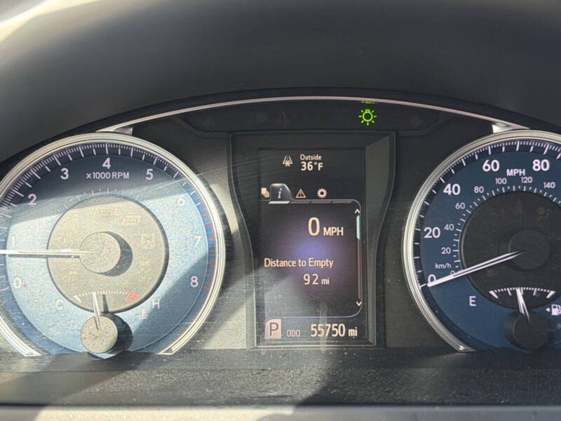 2016 Toyota Camry LE