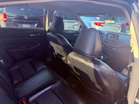 2019 Nissan Altima 2.5 SR