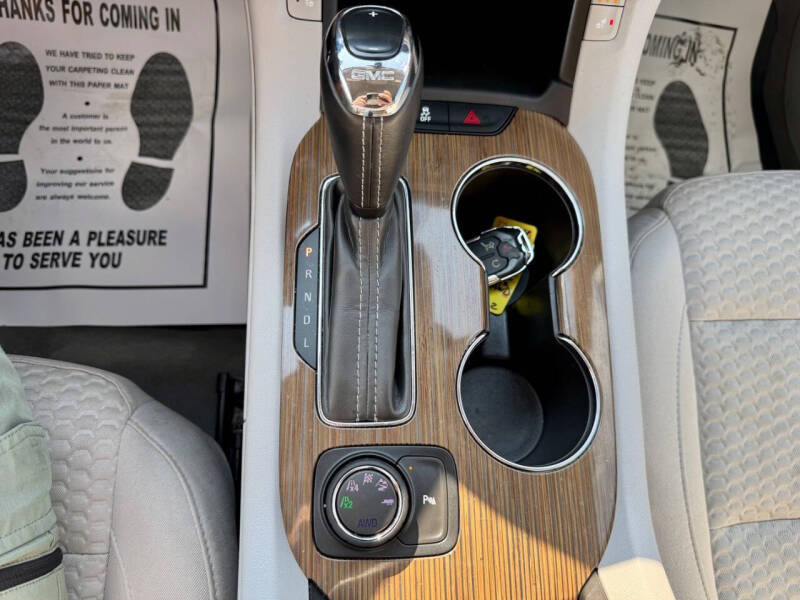2017 GMC Acadia SLE-2