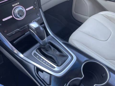 2017 Ford Edge Titanium