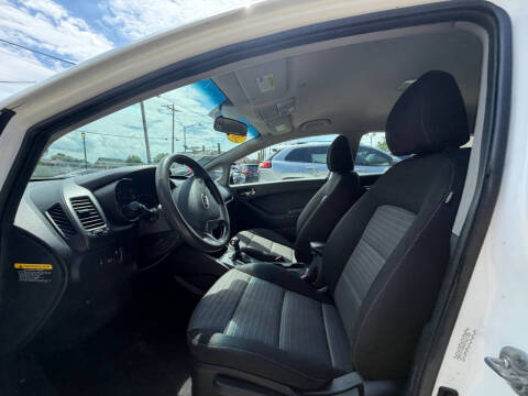 2016 Kia Forte5 LX