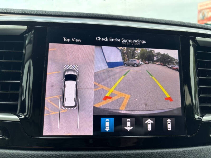 2019 Chrysler Pacifica Touring Plus