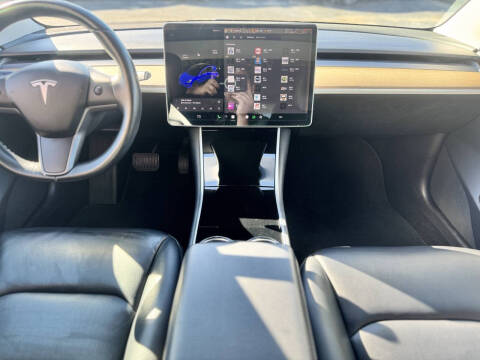 2019 Tesla Model 3 Long Range