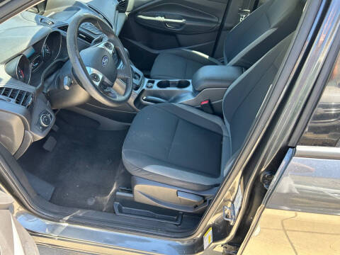 2016 Ford Escape S