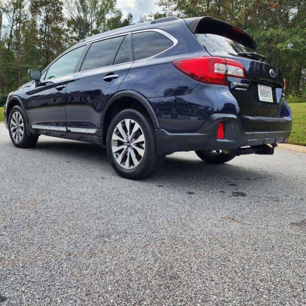 2018 Subaru Outback Touring photo 6