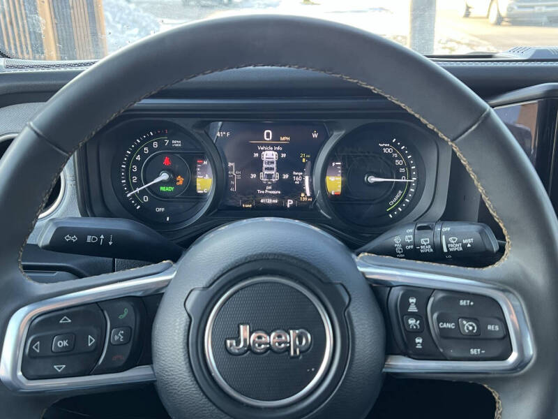 2024 Jeep Wrangler Sahara 4xe