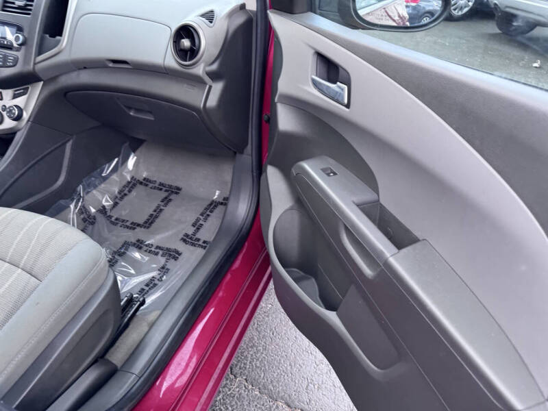 2012 Chevrolet Sonic LT