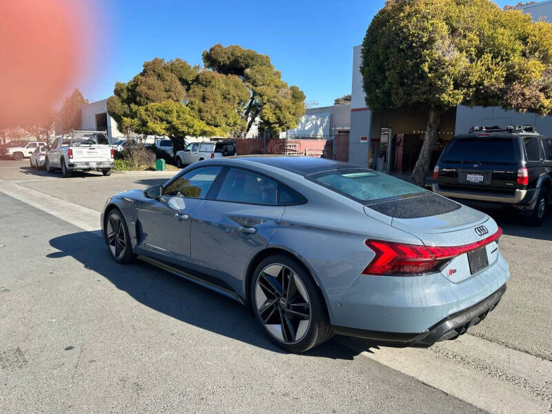2024 Audi RS e-tron GT quattro
