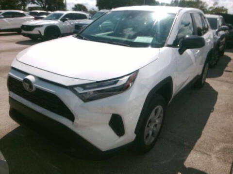 2025 Toyota RAV4 LE