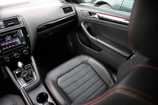 2017 Volkswagen Jetta 2.0T GLI